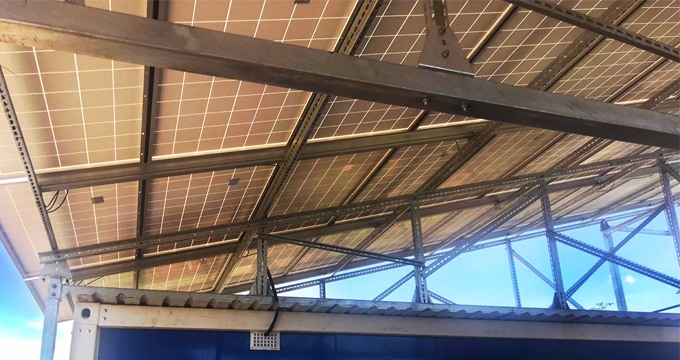 溶融亜鉛めっき鋼板太陽エネルギーハウス
    