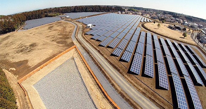 欧州の太陽光発電企業が集まり、EUのグリーン移行が直面する課題を警告