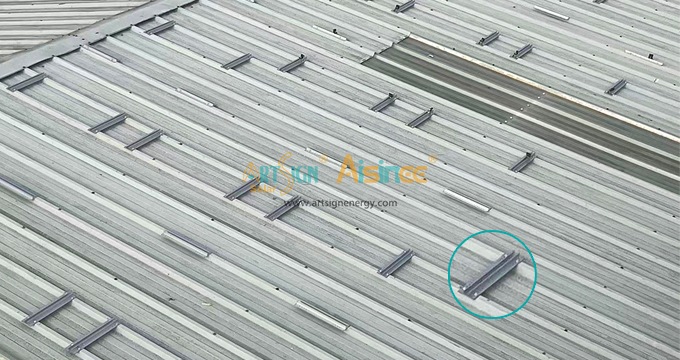Easy installation mini rail for solar roof mounting